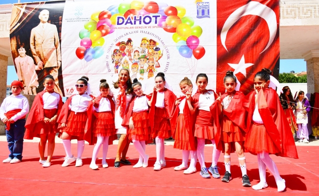 DAHOT Uluslararası Halkoyunları Festivali Düzenledi