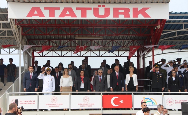 19 Mayıs kutlamaları Atatürk Stadı’nda devam etti